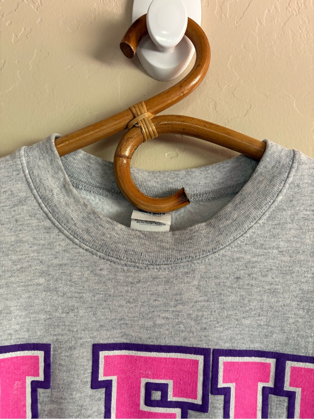 Lisa Frank LFU University Alumni Tucson Arizona Retro Crewneck Sweatshirt Small - Picture 3 of 7